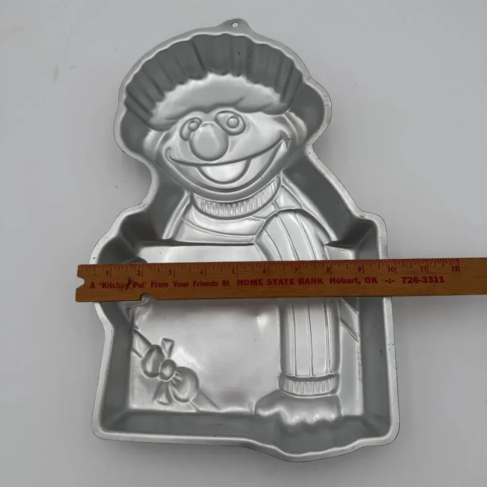 Vintage Ernie Cake Pan Wilton 1983 Muppets